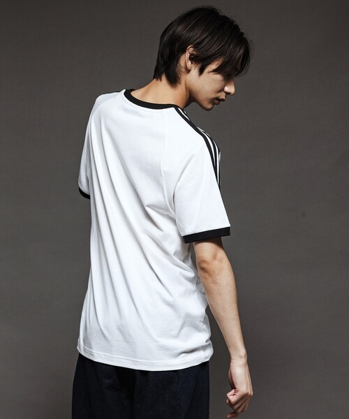 FREAK'S STORE(フリークスストア)の「adidas/アディダス 限定展開 アディカラー クラシックス スリーストライプス Tシャツ(Tシャツ/カットソー・メンズ・ブラック/ネイビー/ホワイト・MEDIUM/SMALL/X-LARGE/LARGE)」の17枚目の写真