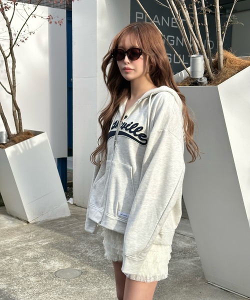 RAY CASSIN（レイカズン）の「ロゴジップフードパーカー（パーカー・レディース・ホワイト系その他/ネイビー/グレー系その他2・FREE）」の17枚目の写真