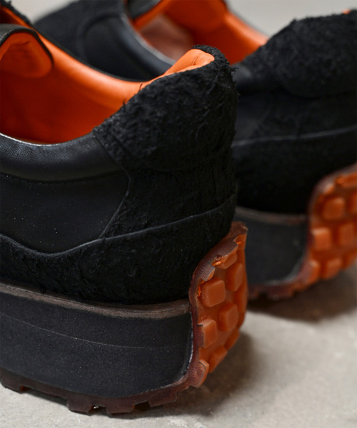 EARLE(アール)の「EARLE アール / Zip & gore runner センタージップサイドゴアスニーカー / ER5430(スニーカー・メンズ・ブラック・40/42/44)」の5枚目の写真