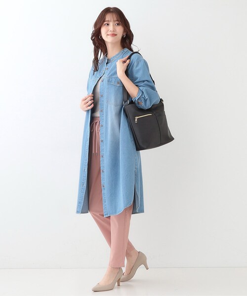 SHOO・LA・RUE（シューラルー）の「【ポケットたくさん】 フロント切り替えショルダーバッグ（ショルダーバッグ・レディース・ピンク系/イエロー/ベージュ/アイボリー/ブラック/ナチュラル・00）」の10枚目の写真