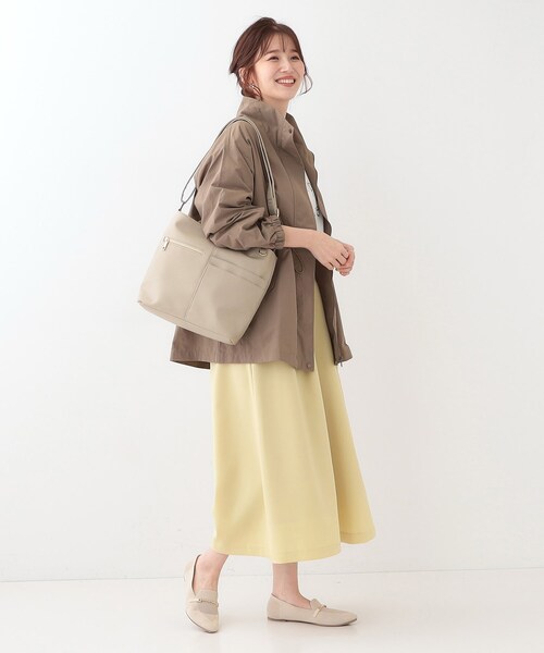 SHOO・LA・RUE（シューラルー）の「【ポケットたくさん】 フロント切り替えショルダーバッグ（ショルダーバッグ・レディース・ピンク系/イエロー/ベージュ/アイボリー/ブラック/ナチュラル・00）」の14枚目の写真