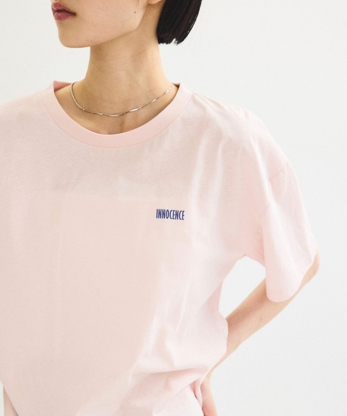 ADAM ET ROPE'(アダムエロペ)の「【サステナブル】イノセンスプリントTEE(Tシャツ/カットソー・レディース・ホワイト/ピンク・FREE)」の11枚目の写真