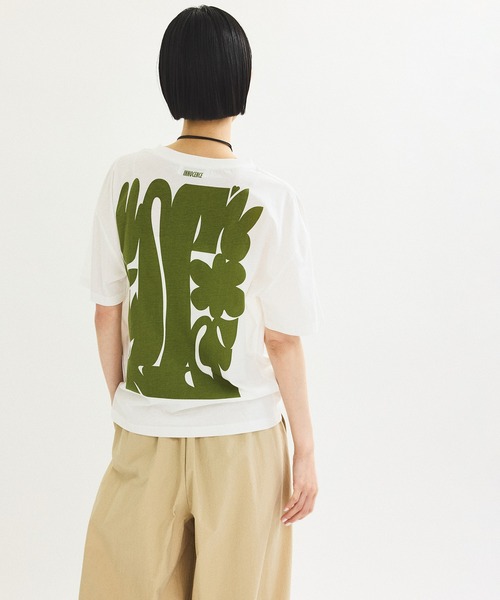ADAM ET ROPE'(アダムエロペ)の「【サステナブル】イノセンスプリントTEE(Tシャツ/カットソー・レディース・ホワイト/ピンク・FREE)」の17枚目の写真
