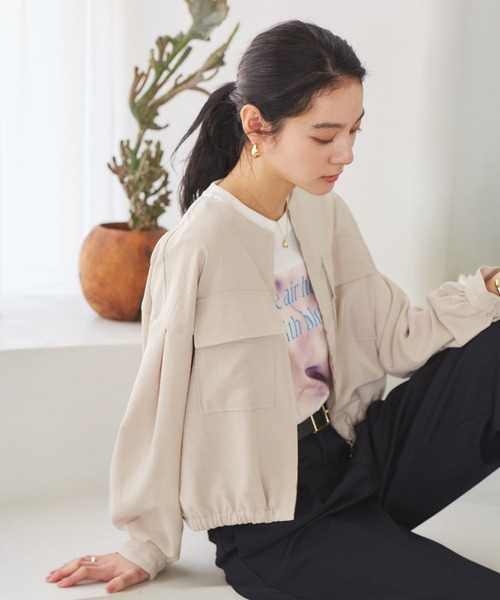 VIS（ビス）の「【WEB限定】気流染めリネンライクダブルポケットブルゾン【防シワ/UVケア/接触冷感/洗える】（ブルゾン・レディース・ベージュ/カーキ/スミクロ・FREE）」の3枚目の写真