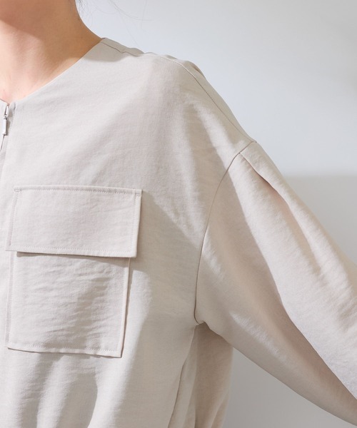 VIS（ビス）の「【WEB限定】気流染めリネンライクダブルポケットブルゾン【防シワ/UVケア/接触冷感/洗える】（ブルゾン・レディース・ベージュ/カーキ/スミクロ・FREE）」の11枚目の写真