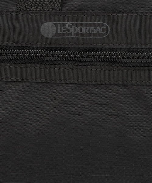 LeSportsac(レスポートサック)の「MINI DUFFEL CROSSBODY 【日本限定】リサイクルドブラックJP(ショルダーバッグ・レディース・ブラック・FREE)」の9枚目の写真