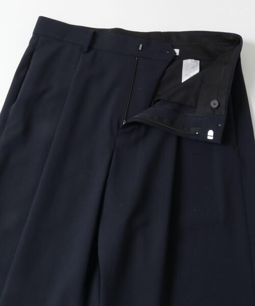 ATON（エイトン）の「ATON　HIGH TWIST WOOL WIDE PANTS（その他パンツ・メンズ・ネイビー/ブラック・4/6）」の7枚目の写真