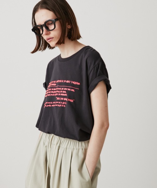 Auntie Rosa Holiday(アンティローザホリデー)の「ネオン刺繍ロゴTEE(Tシャツ/カットソー・レディース・チャコールグレー/オフホワイト/ナチュラル・FREE)」の18枚目の写真
