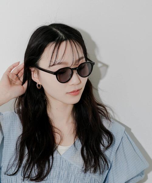 SMELLY（スメリー）の「ボストンシェイプサングラス（メガネ・レディース・グリーン系その他/グレー/グレー系その他/ブラウン系その他・-）」の12枚目の写真