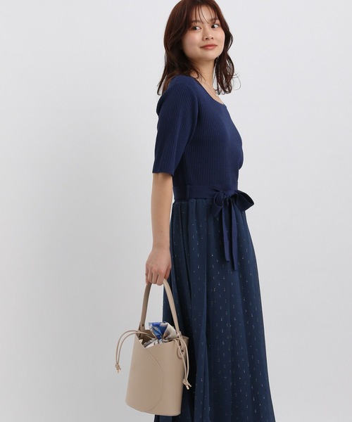 Andemiu(アンデミュウ)の「ラメドットドッキングワンピース327795(ワンピース・レディース・ブラック/ライトグレー/ネイビー・FREE)」の10枚目の写真
