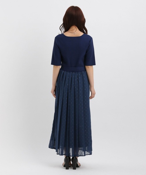 Andemiu(アンデミュウ)の「ラメドットドッキングワンピース327795(ワンピース・レディース・ブラック/ライトグレー/ネイビー・FREE)」の14枚目の写真