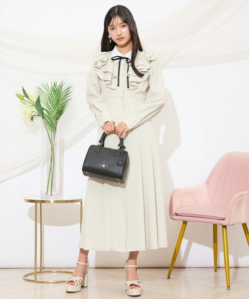 WILLSELECTION(ウィルセレクション)の「配色襟ダブルフリルシャツワンピース(ワンピース・レディース・グレー系その他/ライトグレー/ベージュ・FREE)」の3枚目の写真