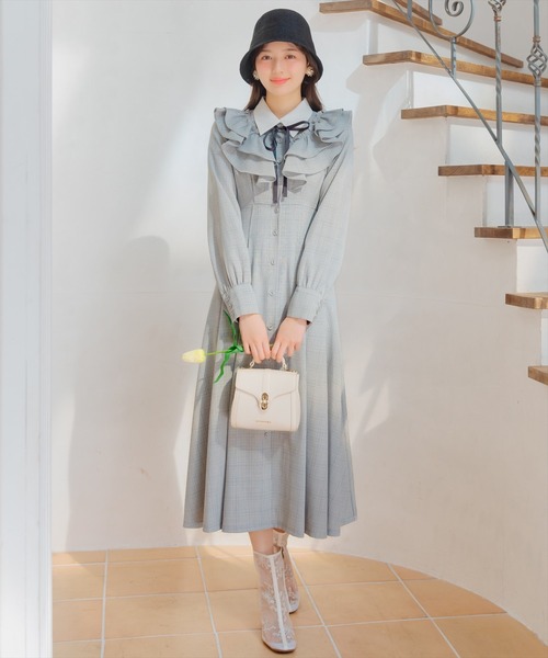 WILLSELECTION(ウィルセレクション)の「配色襟ダブルフリルシャツワンピース(ワンピース・レディース・グレー系その他/ライトグレー/ベージュ・FREE)」の14枚目の写真