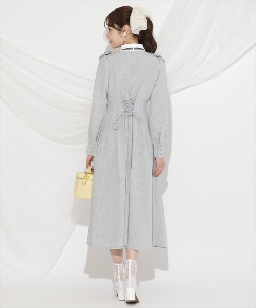 WILLSELECTION(ウィルセレクション)の「配色襟ダブルフリルシャツワンピース(ワンピース・レディース・グレー系その他/ライトグレー/ベージュ・FREE)」の18枚目の写真