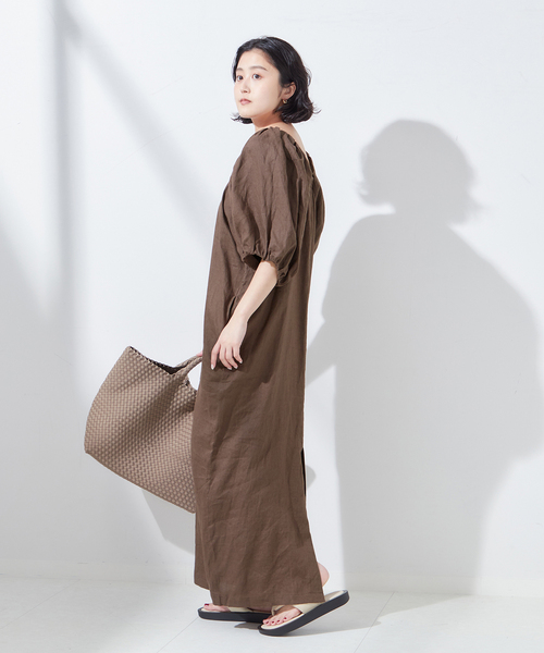 journal standard L'essage(ジャーナルスタンダードレサージュ)の「Linen ボリュームスリーブワンピース(ワンピース・レディース・ブラウン/ブラック・FREE)」の14枚目の写真