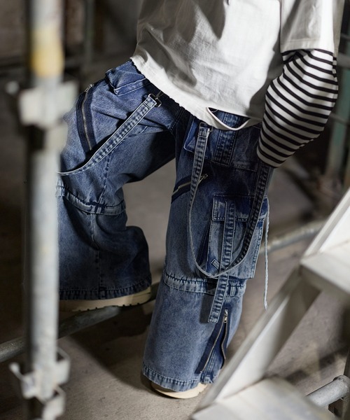 erar 3wayルーズシルエットハイギミックサスペンダーカーゴデニムパンツ 黒 ERAR】3wayルーズシルエットハイギミックサスペンダーカーゴデニム