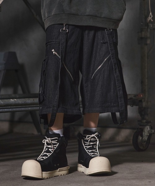 ERAR（エラー）の「【ERAR】3wayルーズシルエットハイギミックサスペンダーカーゴデニムパンツ（カーゴパンツ・メンズ・ブラック/ブラック系1・S/M/L/XL）」の15枚目の写真