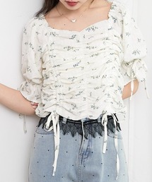 ギャザーパフ袖リボンブラウス