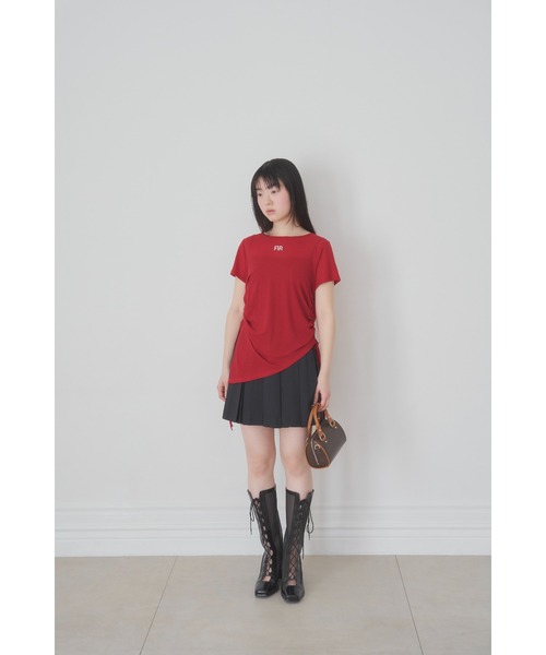 FURFUR(ファーファー)の「【WEB限定カラー】クリスタルロゴアシンメトリーTシャツ(Tシャツ/カットソー・レディース・ブラック/レッド/オフホワイト/サックスブルー・FREE)」の7枚目の写真