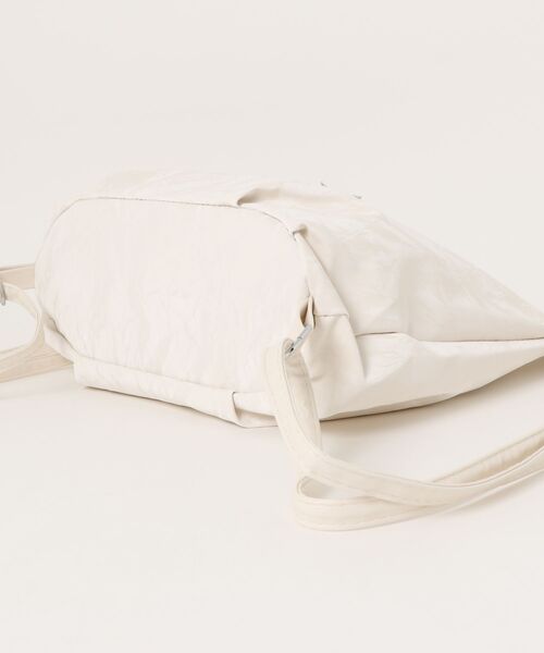 TONE SELECT GOODS（トーンセレクトグッズ）の「【urge select】バタフライモチーフ リュック/ショルダーバッグ【2way】（ショルダーバッグ・レディース・オフホワイト/ブルー/ブラック/ミント/ライトグレー・FREE）」の8枚目の写真