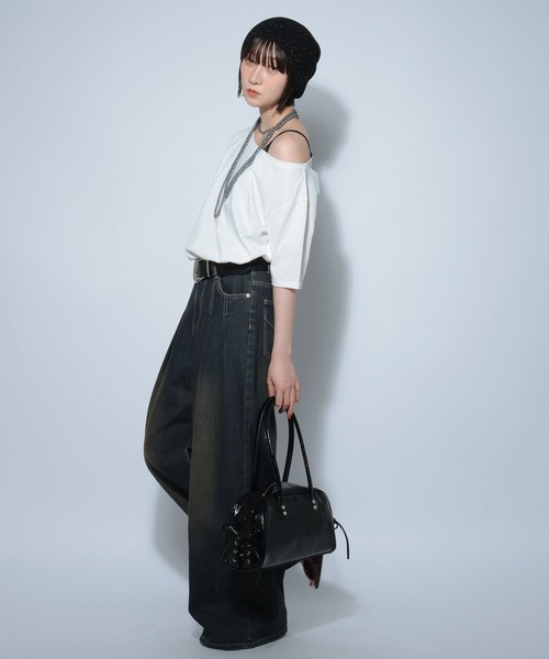 PAGEBOY（ページボーイ）の「【2サイズ展開】ルーズネック2WAYオフショル（Tシャツ/カットソー・レディース・ブラック/チャコールグレー/ホワイト/ブルー系その他/ピンク系その他/サックスブルー・FREE/LARGE）」の8枚目の写真