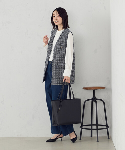 COMME CA ISM(コムサイズム)の「PC/タブレット対応 多機能トートバッグ(トートバッグ・レディース・ブラック/ベージュ・FREE)」の4枚目の写真