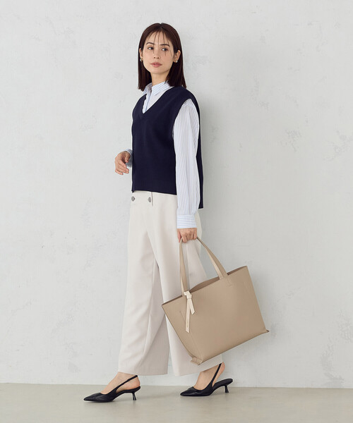 COMME CA ISM(コムサイズム)の「PC/タブレット対応 多機能トートバッグ(トートバッグ・レディース・ブラック/ベージュ・FREE)」の6枚目の写真