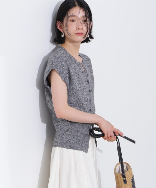 N.（N. Natural Beauty Basic）（エヌエヌナチュラルビューティーベーシック）の「キーネックニットジレ（ベスト・レディース・ブラックミックス/オフホワイト/ブルー・MEDIUM）」の15枚目の写真