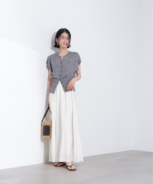 N.（N. Natural Beauty Basic）（エヌエヌナチュラルビューティーベーシック）の「キーネックニットジレ（ベスト・レディース・ブラックミックス/オフホワイト/ブルー・MEDIUM）」の16枚目の写真