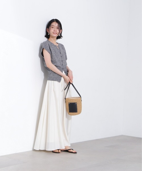 N.（N. Natural Beauty Basic）（エヌエヌナチュラルビューティーベーシック）の「キーネックニットジレ（ベスト・レディース・ブラックミックス/オフホワイト/ブルー・MEDIUM）」の19枚目の写真