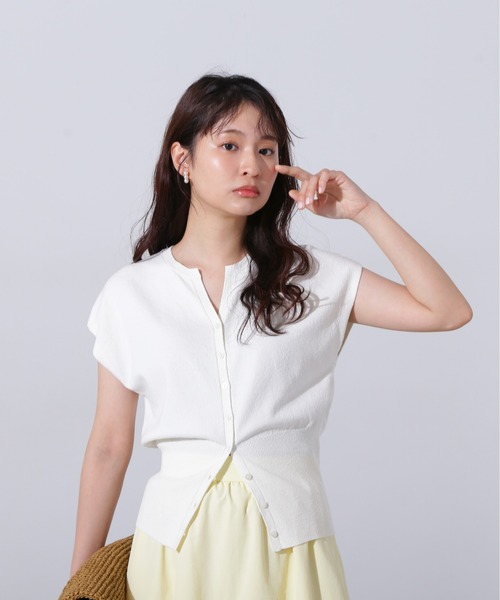 N.（N. Natural Beauty Basic）（エヌエヌナチュラルビューティーベーシック）の「キーネックニットジレ（ベスト・レディース・ブラックミックス/オフホワイト/ブルー・MEDIUM）」の4枚目の写真