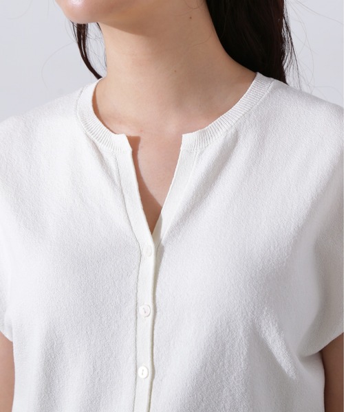 N.（N. Natural Beauty Basic）（エヌエヌナチュラルビューティーベーシック）の「キーネックニットジレ（ベスト・レディース・ブラックミックス/オフホワイト/ブルー・MEDIUM）」の11枚目の写真