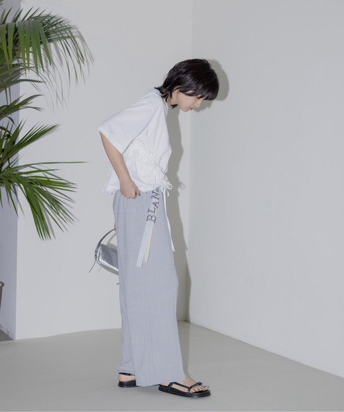 エイミーロウ　サイドフリル ドロスト クロップドTシャツ　Eimee Law サイドフリル ドロスト クロップドTシャツ Eimee Law│Eimee Law