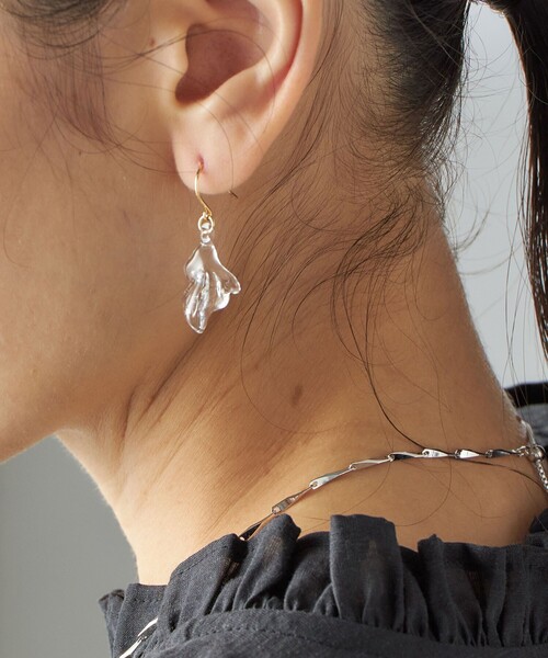 セール】【SHIPS別注】HARIO:ウェーブ ピアス（ピアス（両耳用