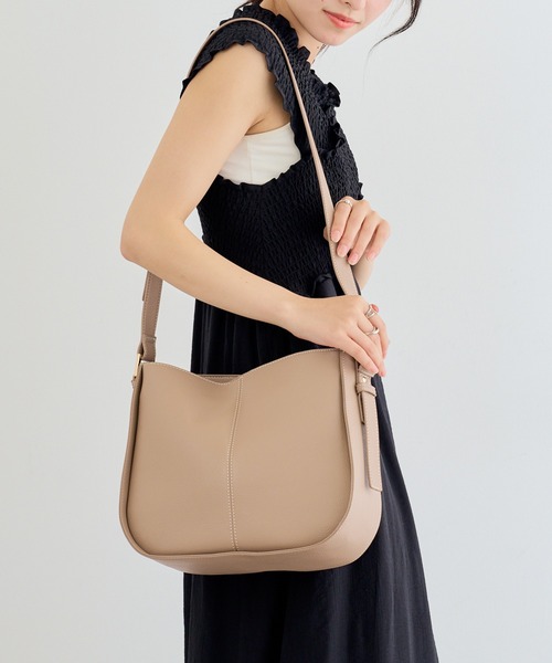 MIAN (ミアン)の「【MIAN】CHIVE ラウンドショルダーバッグ / 2241-233-1(ショルダーバッグ・レディース・ブラック/グレイッシュベージュ/アイボリー・FREE)」の21枚目の写真