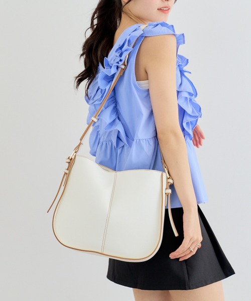MIAN (ミアン)の「【MIAN】CHIVE ラウンドショルダーバッグ / 2241-233-1(ショルダーバッグ・レディース・ブラック/グレイッシュベージュ/アイボリー・FREE)」の9枚目の写真