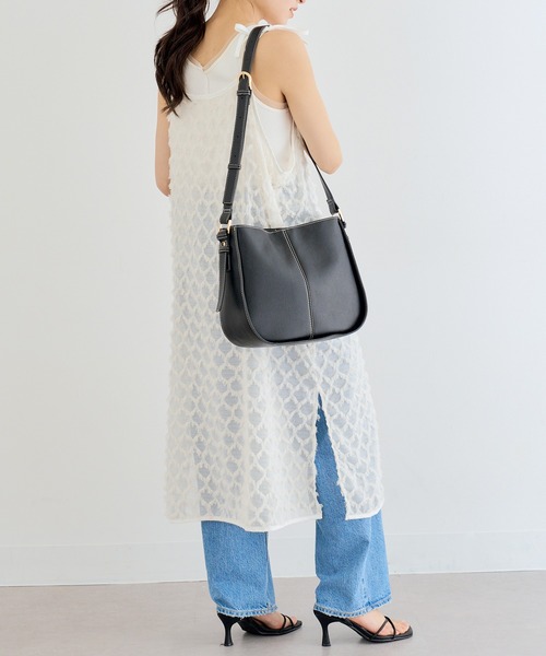 MIAN (ミアン)の「【MIAN】CHIVE ラウンドショルダーバッグ / 2241-233-1(ショルダーバッグ・レディース・ブラック/グレイッシュベージュ/アイボリー・FREE)」の19枚目の写真