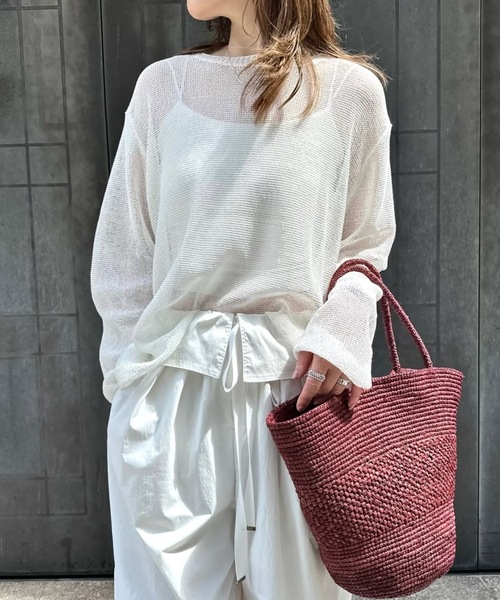 Emma Taylor（エマテイラー）の「ペーパーヤーンルーズプルオーバー（ニット/セーター・レディース・ホワイト/ブラック・FREE）」の17枚目の写真