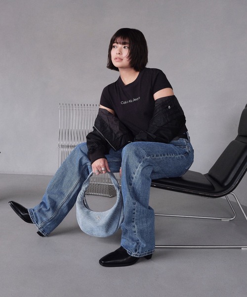   デニムソフトクレセンドバッグ Calvin Klein デニムソフトクレセンドバッグ