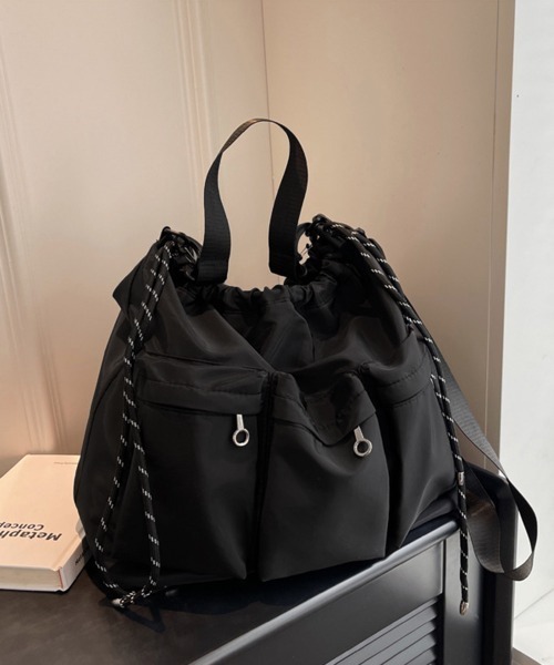 Miniministore(ミニミニストア)の「ドローストリングショルダーバッグ 大容量(ショルダーバッグ・レディース・ブラック・FREE)」の7枚目の写真