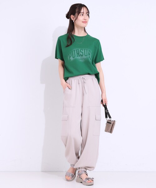 Cutie Blonde(キューティーブロンド)の「【洗える/S-LL】選べる3柄 ベーシックプリントTシャツ(Tシャツ/カットソー・レディース・ブラック系2/グリーン系その他4/ホワイト系1/ホワイト系2/ピンク系/チャコール・01/03/02/04)」の10枚目の写真