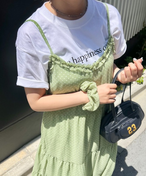 SOLLON.（ソルロン）の「【シュシュset】フリルティアードキャミワンピース（ワンピース・レディース・ホワイト/ライトグリーン/レッド・FREE）」の2枚目の写真