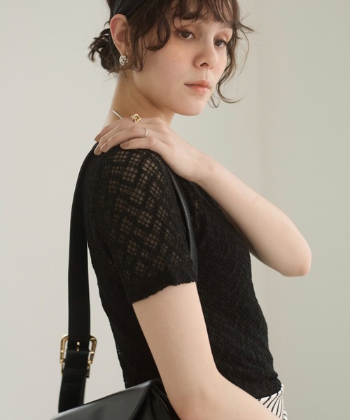 ANGIE(アンジー)の「ストレッチレース シアートップス (半袖)(Tシャツ/カットソー・レディース・ホワイト/アイボリー/ブラック・FREE)」の15枚目の写真