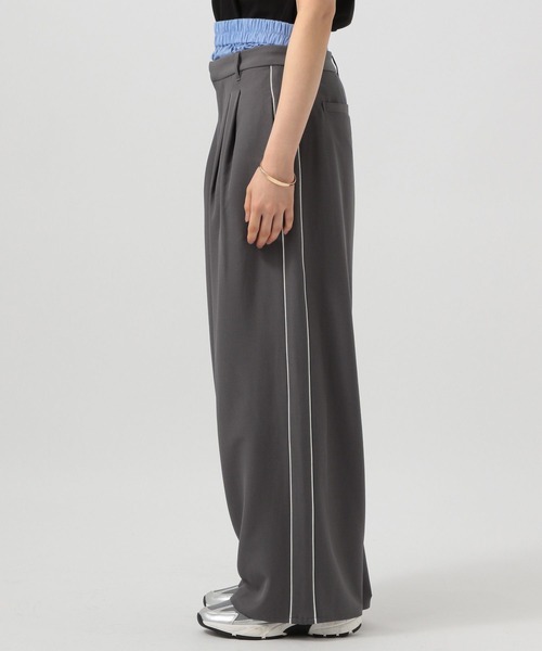 BAYFLOW（ベイフロー）の「[シワになりにくい]Wウエストワイドパンツ（その他パンツ・レディース・グレー/ベージュ/ネイビー・SMALL/MEDIUM）」の17枚目の写真