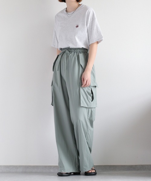 cepo（セポ）の「ソフトコットン イージーワイドカーゴパンツ（カーゴパンツ・レディース・オフホワイト/ブラック/オリーブ・M）」の3枚目の写真