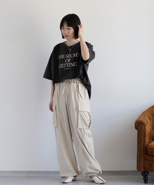 cepo（セポ）の「ソフトコットン イージーワイドカーゴパンツ（カーゴパンツ・レディース・オフホワイト/ブラック/オリーブ・M）」の8枚目の写真