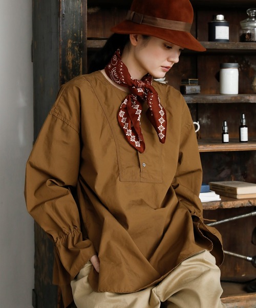 Brocante（ブロカント）の「[Brocante / ブロカント] CM30sウェザー マンシュデコールシャツ（シャツ/ブラウス・レディース・ホワイト/モカ/ブラック・2）」の4枚目の写真