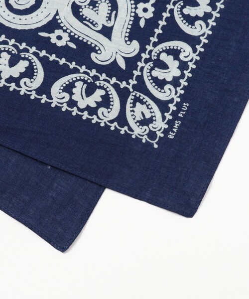 BEAMS PLUS(ビームスプラス)の「Bandana Discharge Printing(ハンカチ/ハンドタオル・メンズ・その他/その他1・ONE SIZE)」の4枚目の写真