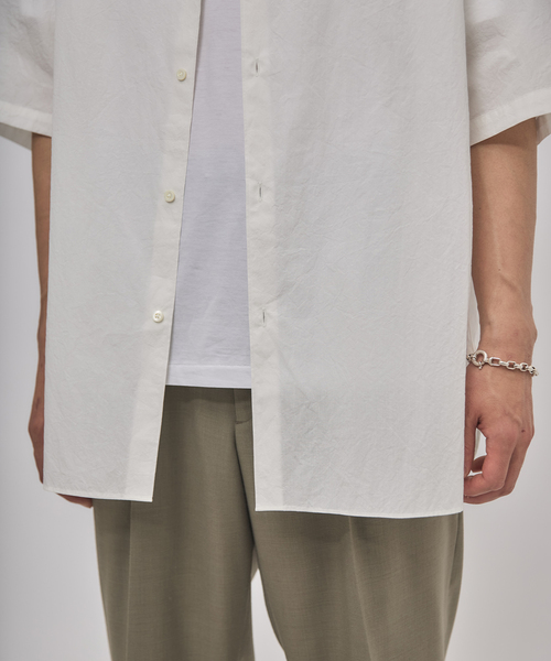 EDIFICE(エディフィス)の「ETS.MATERIAUX(マテリオ) フレンチワーク ショートスリーブシャツ(シャツ/ブラウス・メンズ・チャコールグレー/アイボリー/ホワイト・2/3)」の4枚目の写真