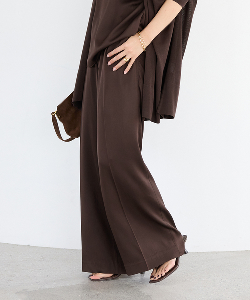 Deuxieme Classe(ドゥーズィエムクラス)の「*追加 SILK SATIN イージーパンツ(その他パンツ・レディース・ネイビー/ブラウン・34/36/38)」の17枚目の写真